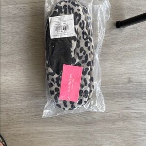 Isaac Mizrahi Black and White Animal Print Slippers size Large